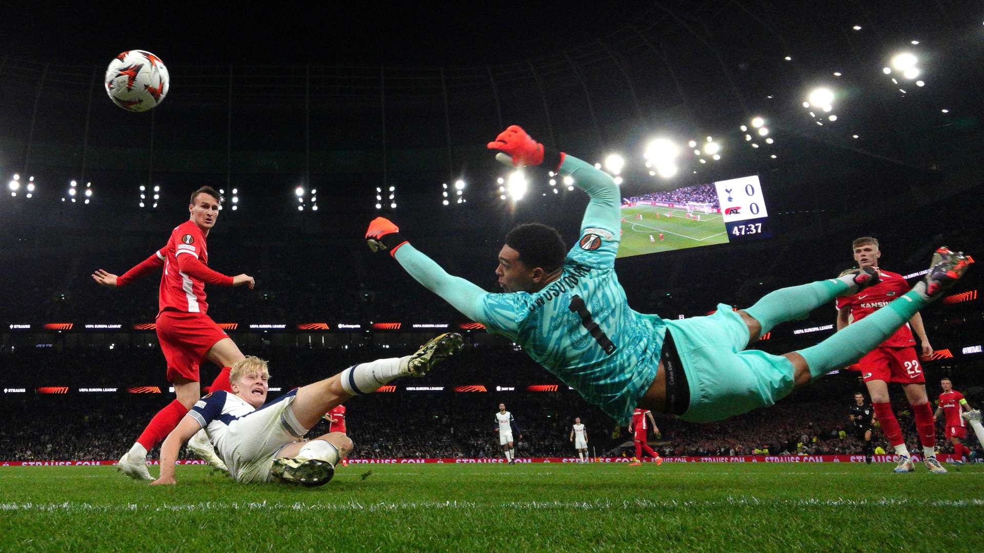 足坛的广泛 足坛的广泛